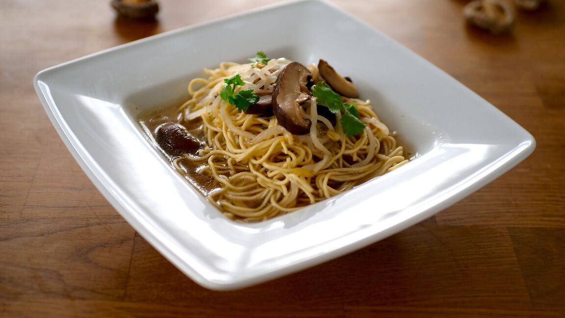 Zupa z Makaronem i Grzybami